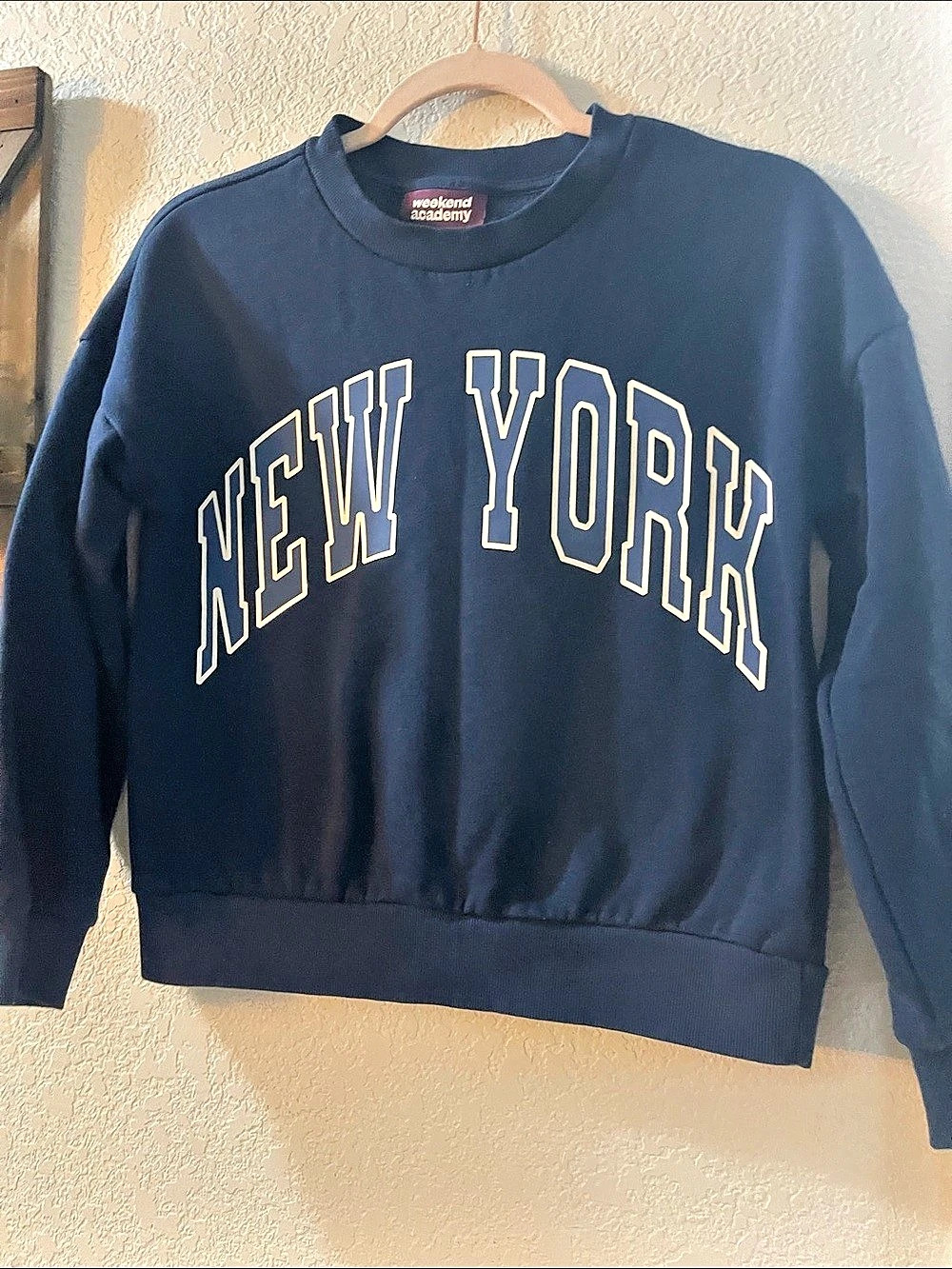 Weekend Academy Girls Long Sleeve Graphic Crewneck Sweatshirt Blue Large